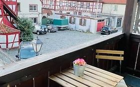 Mitten In Den Weinbergen